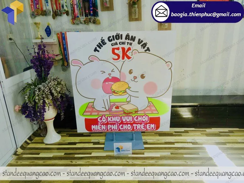 Standee quảng cáo quán ăn: Đẹp, ấn tượng, độc lạ, cute